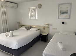 Lakeview Motor Inn