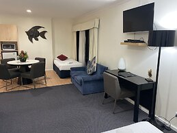 Lakeview Motor Inn