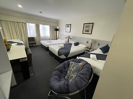 Lakeview Motor Inn