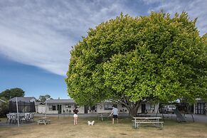 U Studios Masterton, SureStay Collection by BW