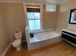 U Studios Masterton, SureStay Collection by BW