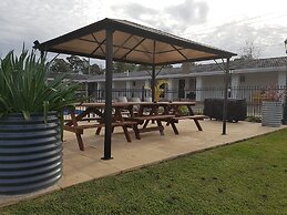 Timbertown Motel