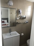 Bradman Motor Inn