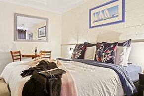 Sandbar Motel