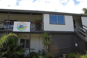 Batemans Bay Holiday Park - Hostel