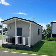 Batemans Bay Holiday Park - Hostel
