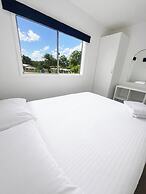 Batemans Bay Holiday Park - Hostel