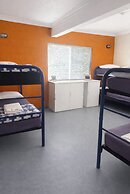 Batemans Bay Holiday Park - Hostel