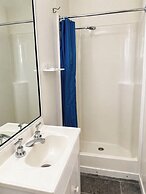 Batemans Bay Holiday Park - Hostel