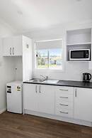 Batemans Bay Holiday Park - Hostel