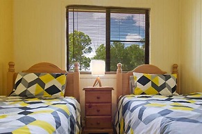 Lee Farm Stay Cottages