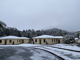 Giants Table and Cottages