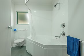 Camelot Motor Lodge