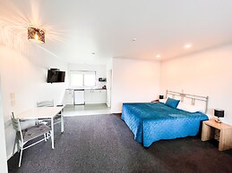 Camelot Motor Lodge