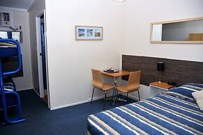 Chinchilla Motel