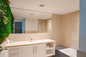 Proximity Waterfront Apartments