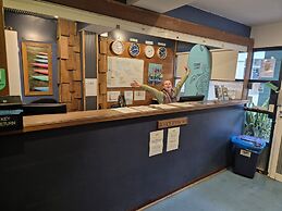 Boardrider Backpacker & Budget Motel