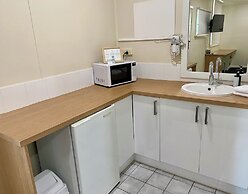 High Street Motel