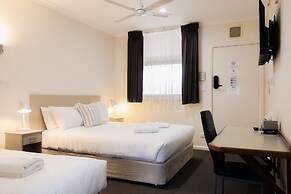 High Street Motel