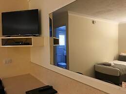 Rocky Gardens Motor Inn