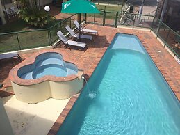 Darcy Arms Motel