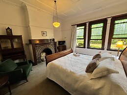 Lindsay House Guesthouse