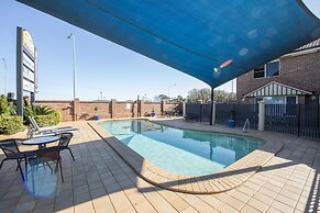 Cotswold Motor Inn