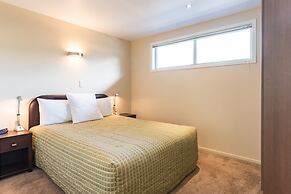 Edgewater Palms Apartments