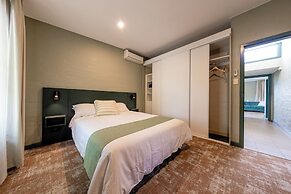 Everton Park Hotel