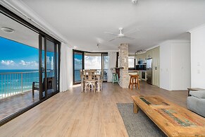 Carool Apartments