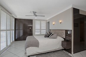Carool Apartments