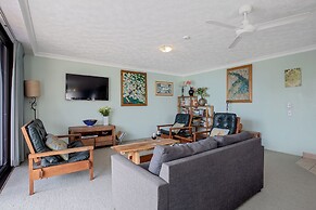 Carool Apartments