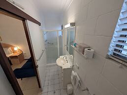 Moffat Beach Motel Caloundra