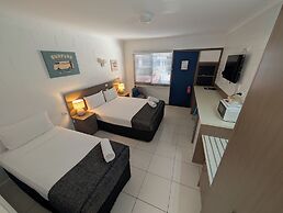 Moffat Beach Motel Caloundra