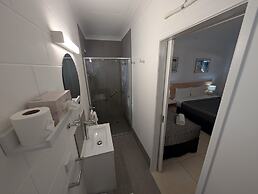 Moffat Beach Motel Caloundra