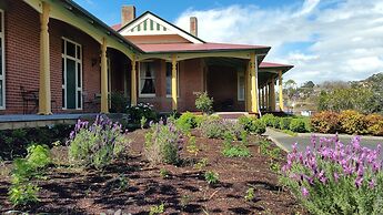 Orana House