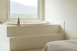Macedon Ranges Hotel & Spa