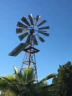 Tuckerbox Motor Inn