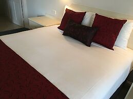 Tuckerbox Motor Inn