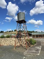 Tuckerbox Motor Inn