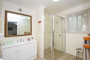 Tuckerbox Motor Inn