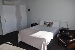 Darfield Motel