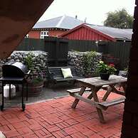 Darfield Motel