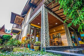 Lost Paradise Resort