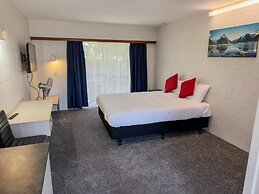 Midway Pacifica Lodge