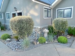 Four Peaks Motel