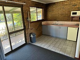 Tooleybuc Motel