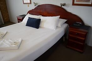Deer Park Motor Inn
