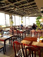 Hau Giang Hotel