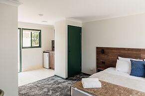 Wallaby Hotel